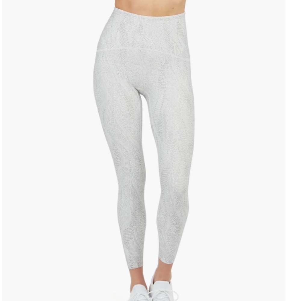 Spanx Booty Boost Mosaic Active 7/8 Leggings - Small - NWT
